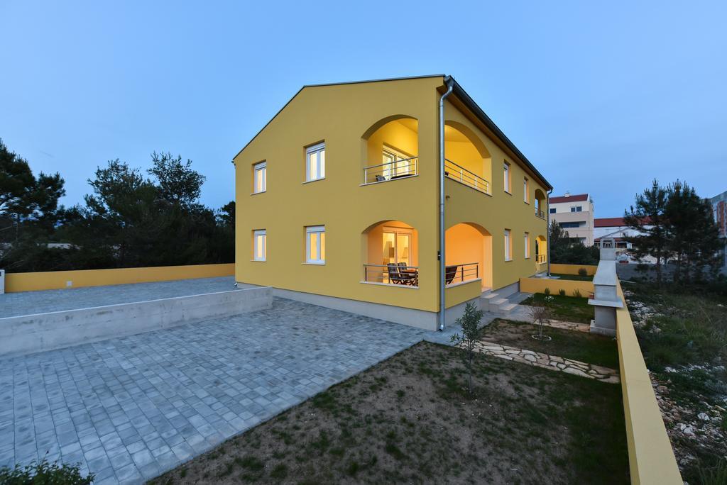 Apartments Ana Vrsi Bagian luar foto